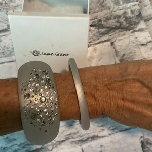 Susan Graver Silver and Gray Bangle Bracelet Set~